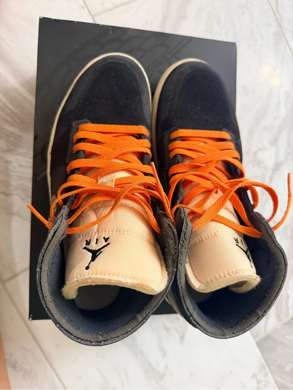 Authentic Air Jordan 1 Mid SE Craft “Dark Smoke Grey”
